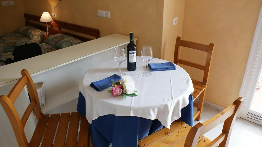 Apartamentos Vistamar Santo Tomas Aparthotel